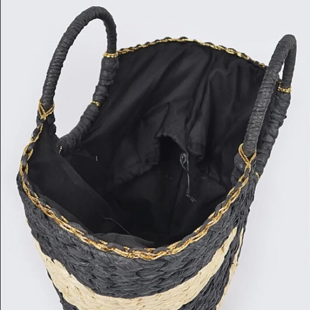 Oversized Black & Tan Mix Tone Maxi Straw Basket Tote - Picture 7 of 8